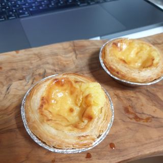 디앙뜨 포르투갈 에그타르트 오리지널 맛+패션후르츠+초콜릿타르트 맛 중 택1 — 5점을 준 리뷰어가 2021년 8월 올린 사용 사진
