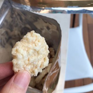 미즈꼬레아 치즈맛 누룽지크리스피 — 4점을 준 리뷰어가 2022년 3월 올린 사용 사진