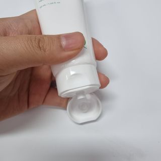유이크 바이옴 레미디 수딩크림 (50ml) — 5점을 준 리뷰어가 2022년 7월 올린 사용 사진