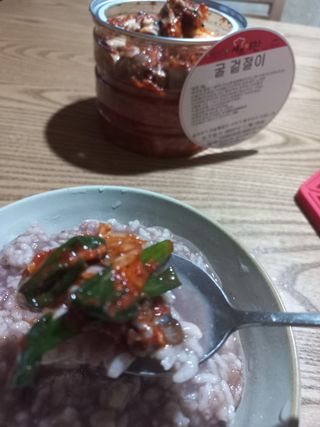 셰프애찬 별미김치 굴겉절이 1kg — 5점을 준 리뷰어가 2022년 12월 올린 사용 사진