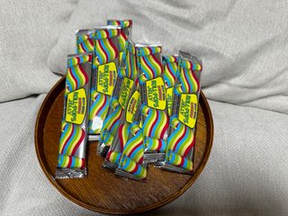(주) 피치코리아 레인보우 롤팝젤리 후르츠믹스x10개입 — 5점을 준 리뷰어가 2023년 11월 올린 사용 사진