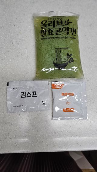 클린24시간 올리브 발효곤약면 찰비빔면 1세트-(3봉) — 5점을 준 리뷰어가 2024년 3월 올린 사용 사진