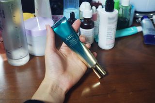 [NEW 탄력유턴 아이크림] AHC 유스 래스팅 리얼 아이크림 포 페이스 — 5점을 준 리뷰어가 2021년 2월 올린 사용 사진