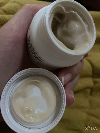 AYU25[아유트웬티파이브]다마스크로즈워터 베이스 천연 수분 촉촉 크림 — 5점을 준 리뷰어가 2021년 4월 올린 사용 사진