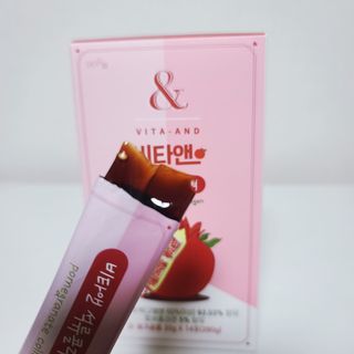 비타앤 석류콜라겐스틱 — 5점을 준 리뷰어가 2021년 5월 올린 사용 사진