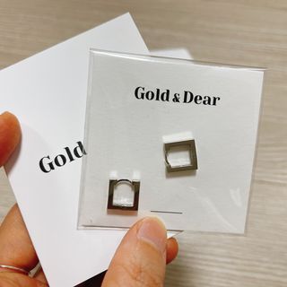 [골드앤디어] 14K 사각 네모 원터치 귀걸이_3color — 4.5점을 준 리뷰어가 2021년 6월 올린 사용 사진