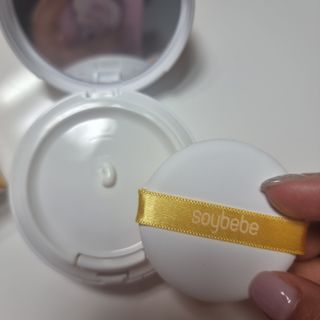 소이베베X신비아파트 모이스쳐 선팩트 SPF50+ PA+++ — 5점을 준 리뷰어가 2023년 4월 올린 사용 사진