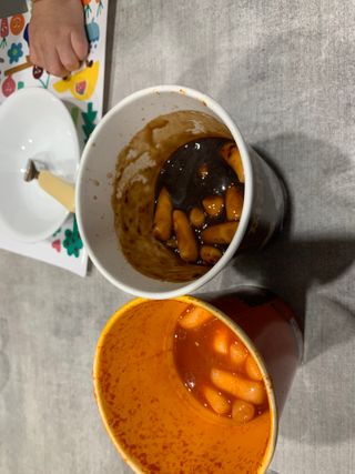 유비쿡 컵떡볶이 매운컵떡볶이2개/ 짜장컵떡볶이 2개  총 4개세트 — 4.5점을 준 리뷰어가 2021년 2월 올린 사용 사진