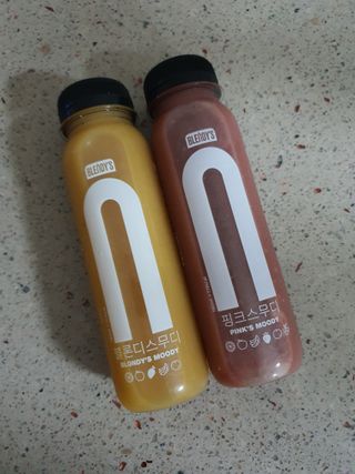BLENDY'S 핑크 스무디+블론디 스무디 — 5점을 준 리뷰어가 2021년 9월 올린 사용 사진