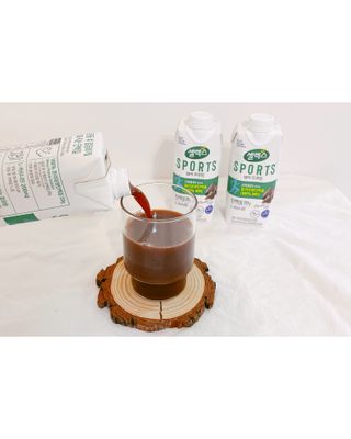 셀렉스스포츠 셀렉스 스포츠 드링크 초콜릿 _ 330ml x 12팩 — 5점을 준 리뷰어가 2021년 11월 올린 사용 사진