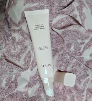 프리마인 선크림만 바꿨을 뿐인데 매일 물 2L챙겨먹고 기초케어 완벽하게 한 물빛피부 완성,셀라브UV프로텍터 — 5점을 준 리뷰어가 2023년 8월 올린 사용 사진