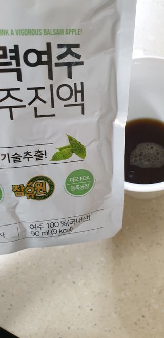 참유원 특허제조 활력 여주진액 여주즙 50포 — 5점을 준 리뷰어가 2022년 3월 올린 사용 사진