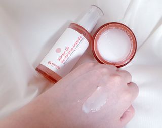 아이앤립 / EYENLIP 아이앤립 연어오일 리바이탈라이징 토너+앰플+크림 3종 세트 — 5점을 준 리뷰어가 2021년 9월 올린 사용 사진