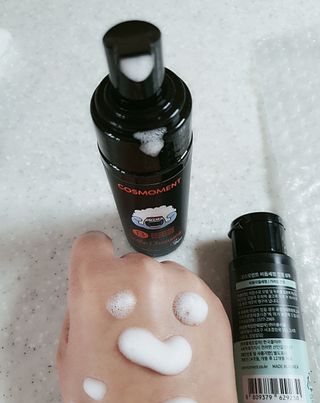 코스모먼트 부스티모 부스팅샴푸60ml + 비듬세정 진정샴푸50ml — 4점을 준 리뷰어가 2022년 1월 올린 사용 사진