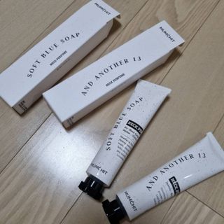 멈칫(MUMCHIT) 넥퍼퓸 NECKPERFUME 2가지 향 — 4.5점을 준 리뷰어가 2021년 12월 올린 사용 사진