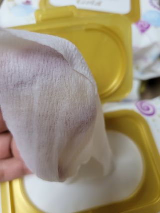 킨도 아기 물티슈 골드 일반형 — 5점을 준 리뷰어가 2021년 8월 올린 사용 사진