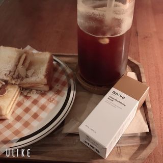[달리살다] 비건 인증, 비브의 차가 리바이탈라이징 세럼 — 4.5점을 준 리뷰어가 2021년 3월 올린 사용 사진