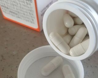 프리마인 성큼다가온 봄, 이너뷰티를 챙겨야 피부도 화사하게, 컨디션도 활기차게. 흡수율을 높인 고효율 비타민. — 5점을 준 리뷰어가 2022년 8월 올린 사용 사진