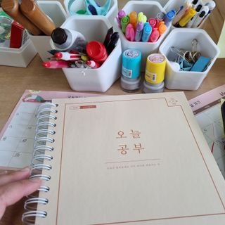 리훈 여러분의 오늘을 채워나갈 수 있도록 도와줄 오늘공부 1년용 스터디플래너 — 5점을 준 리뷰어가 2021년 3월 올린 사용 사진