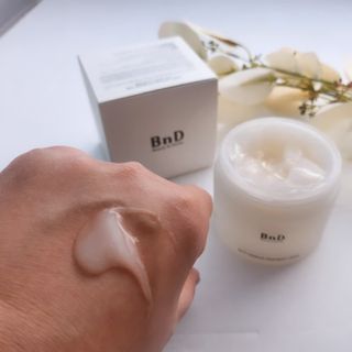비엔디 2NOW[한글]BnD 바디 주름개선 엉덩이크림 — 5점을 준 리뷰어가 2025년 1월 올린 사용 사진