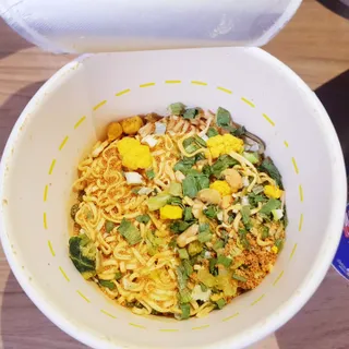 NISSIN 닛신 컵누들  4종 - 씨푸드오리지날, 씨푸드 스파이시, 씨푸드 커리, 씨푸드 XO소스 — 5점을 준 리뷰어가 2022년 4월 올린 사용 사진