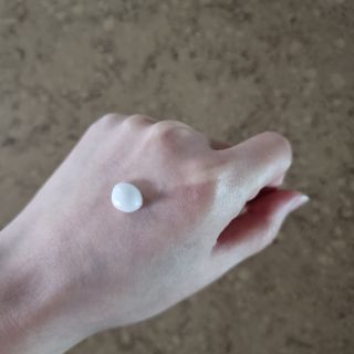 카프리나 프레쉬 산양밀크 모이스춰라이징 바디로션 350ml(오리지널향) — 5점을 준 리뷰어가 2022년 11월 올린 사용 사진