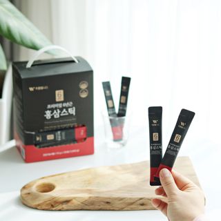 [푸름웰니스] 프리미엄 6년근 홍삼스틱 3mg x 100포 — 5점을 준 리뷰어가 2022년 3월 올린 사용 사진