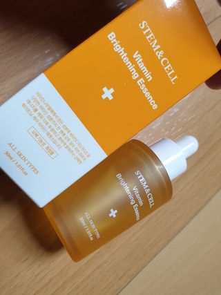 체르엠 스템앤셀 비타민 브라이트닝 에센스 30ml 1개 — 5점을 준 리뷰어가 2022년 3월 올린 사용 사진