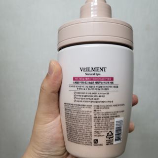 벨먼 내추럴 스파 머드레티놀 바디워시(그린로즈, 미드나잇 피오니) — 5점을 준 리뷰어가 2022년 6월 올린 사용 사진