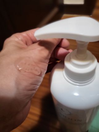 [닥터문] 센텔라 시카케어 화이트머스크 바디워시 1000ml — 5점을 준 리뷰어가 2023년 8월 올린 사용 사진