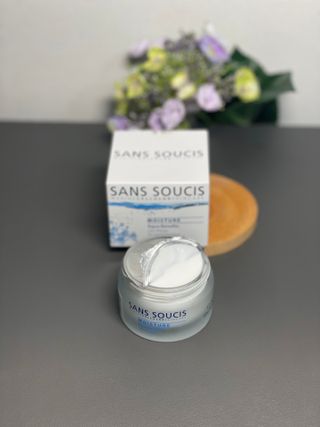 산수시 아쿠아 베네핏 24h 수부지 물광 속건조 수분크림 50ml — 5점을 준 리뷰어가 2021년 7월 올린 사용 사진