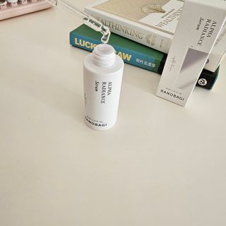 바노바기 코스메틱 알파 래디언스 세럼 30ml — 5점을 준 리뷰어가 2023년 12월 올린 사용 사진
