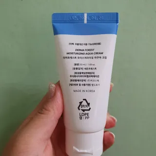 더마포레스트 마데카소사이드 리페어 크림,  모이스처라이징 아쿠아크림 — 5점을 준 리뷰어가 2021년 8월 올린 사용 사진