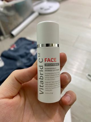 Free [비타브리드]피부를 위한 비타민C 조합! 비타브리드C12 듀얼 드롭 세럼&페이스 브라이트닝+ — 5점을 준 리뷰어가 2023년 10월 올린 사용 사진