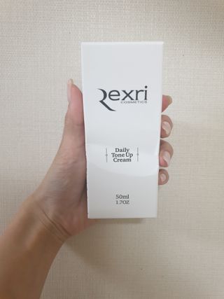 렉스리 데일리 톤업 크림 Rexri Daily Tone Up Cream — 3점을 준 리뷰어가 2022년 8월 올린 사용 사진