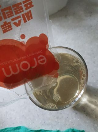 이롬 씨스루 프로틴워터 사과, 자몽 200ml x 12입 — 5점을 준 리뷰어가 2022년 9월 올린 사용 사진