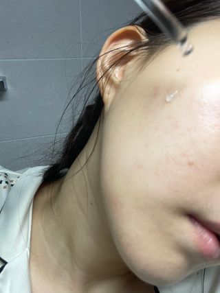 오투에니원 갈락토미세스 리바이탈라이징 프리미엄 화이트닝 에센스 50ml — 5점을 준 리뷰어가 2023년 2월 올린 사용 사진