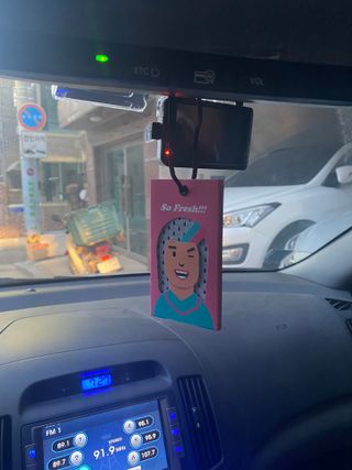 심폐소생소 [오늘도맑음] 차량용 악세사리 공기청정필터 이태리산 자동차용품 내부꾸미기 — 5점을 준 리뷰어가 2021년 12월 올린 사용 사진