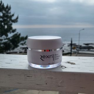 렉스리 크리에이티브 크림  Rexri Creative Cream — 3.5점을 준 리뷰어가 2022년 7월 올린 사용 사진