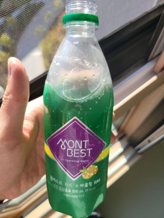 몽베스트 Montbest with Sparkling water Lemon OR Lime 20병(랜덤) — 5점을 준 리뷰어가 2021년 10월 올린 사용 사진