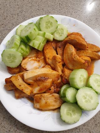 굽네몰 [굽네] 소스가 맛있는 닭가슴살 슬라이스 4종 — 5점을 준 리뷰어가 2021년 4월 올린 사용 사진