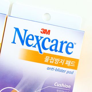 3M 넥스케어 물집방지쿠션테이프 1매 + 물집방지패드 10매 — 5점을 준 리뷰어가 2024년 3월 올린 사용 사진