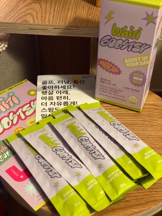 [1박스 구매평] 휘티부스터 데일리 샤인 스틱 선&브라이트닝 케어 이너뷰티 — 5점을 준 리뷰어가 2025년 7월 올린 사용 사진