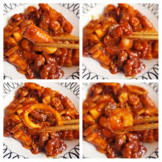화끈한녀석들 새오똥400g 새우,오징어,똥집 볶음요리 소스,밀떡, 참기름 포함 — 5점을 준 리뷰어가 2022년 11월 올린 사용 사진