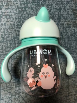 유비맘 트라이탄 코니빨대컵_컬러 랜덤 발송 — 5점을 준 리뷰어가 2021년 1월 올린 사용 사진
