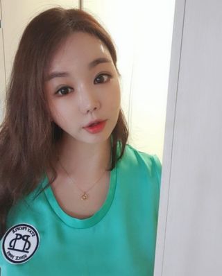 [스테이피플] SILKY SLEEVELESS LOGO TOP — 5점을 준 리뷰어가 2022년 6월 올린 사용 사진