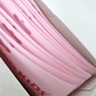 애니가드키즈 새부리형  소형L 5컬러 각 10매입 [크리미베이지, 코튼핑크, 블루레이크, 페일로즈, 민트그린] — 5점을 준 리뷰어가 2022년 2월 올린 사용 사진