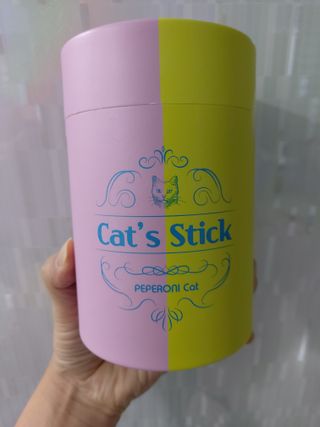 페페로니 맛있는 스틱 - 무항생제 닭고기 15개 + 원양선 참치 15개 — 5점을 준 리뷰어가 2021년 10월 올린 사용 사진