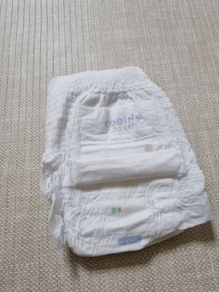 쿠잉 에어드라이  풀커버 팬티기저귀 (L/XL/XXL/XXXL) 1팩 — 5점을 준 리뷰어가 2022년 12월 올린 사용 사진