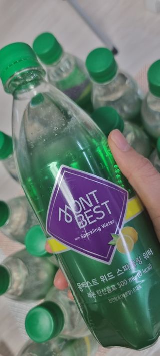 몽베스트 Montbest with Sparkling water Lemon OR Lime 20병(랜덤) — 5점을 준 리뷰어가 2022년 12월 올린 사용 사진